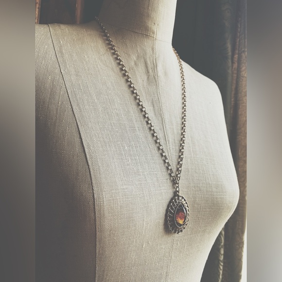 Sara Coventry Two Piece Pendant & Chain - Picture 10 of 10